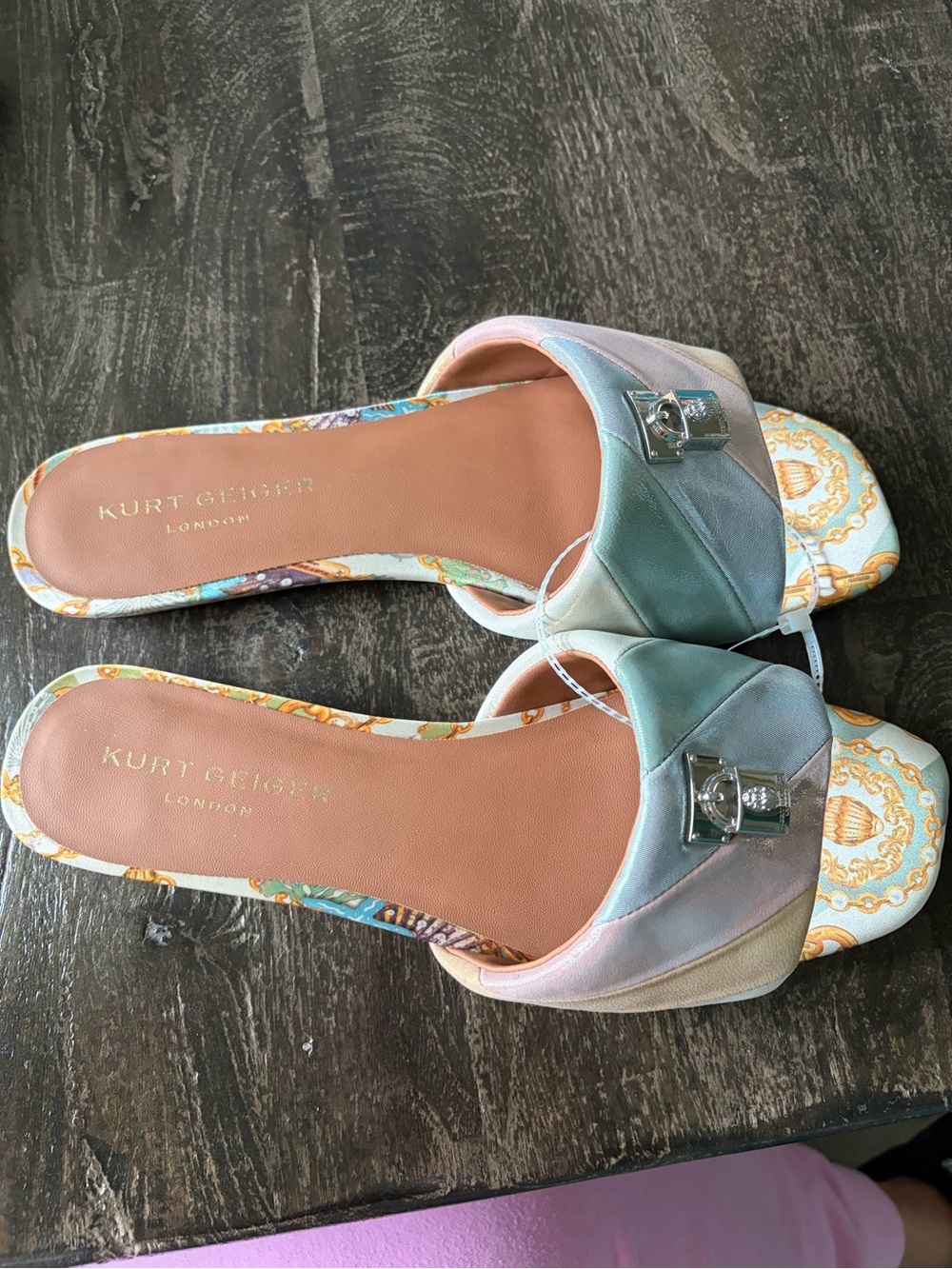 Kurt Geiger Brixton flat - Picture 6 of 10